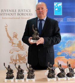 Dr. Francisco Legaz Cervantes. Presidente, Observatorio Internacional de Justicia Juvenil